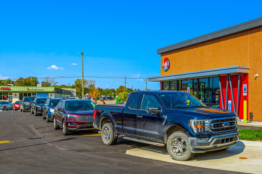 More Photos Of 66942 Gratiot Ave, Richmond General Retail For Sale