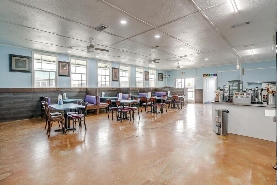More Photos Of 4920 Tin Top Rd, Weatherford Office For Sale