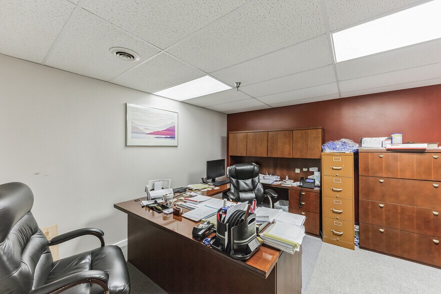 More Photos Of 23-34 Regency Plz, Glen Mills Medical For Sale