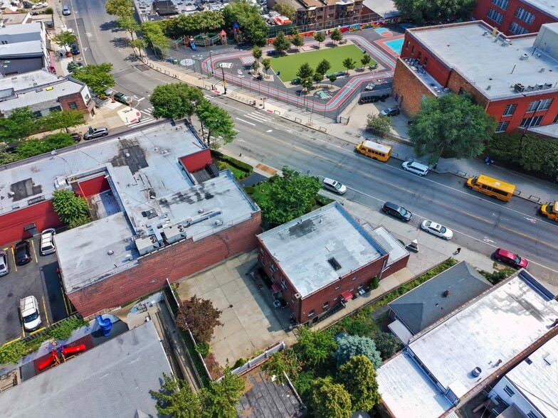 More Photos Of 72-41 Grand Ave, Flushing Medical For Lease