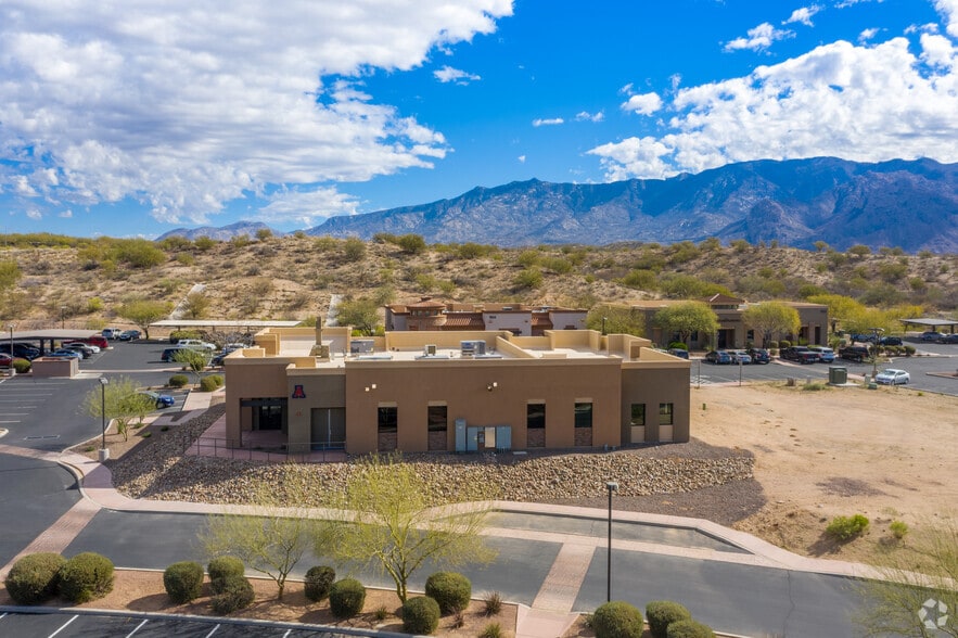 More Photos Of 1800-1806 E Innovation Park Dr, Oro Valley Medical For Sale