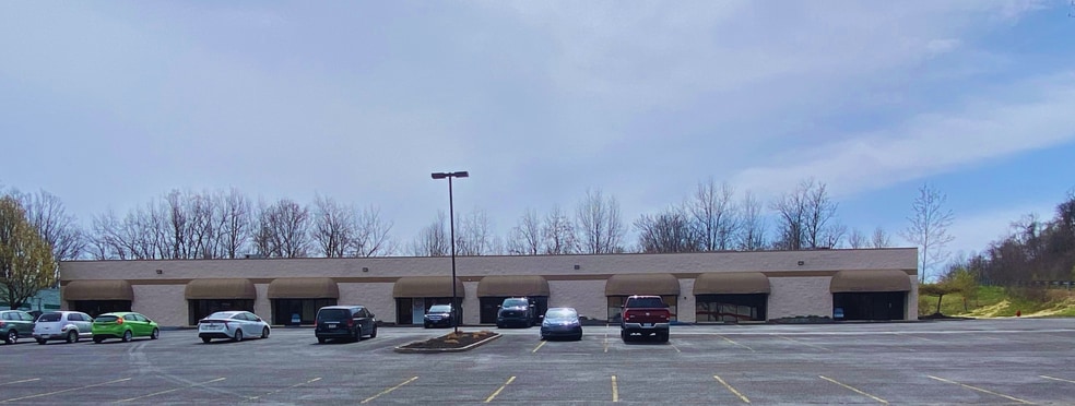 More Photos Of 109 Platinum Dr, Bridgeport Office For Lease