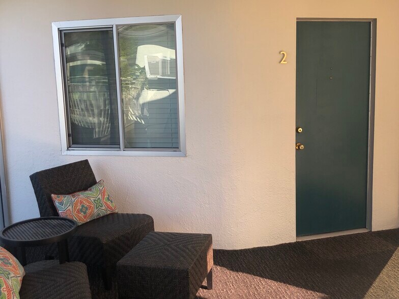 More Photos Of 588 E Mel Ave, Palm Springs Apartments For Sale