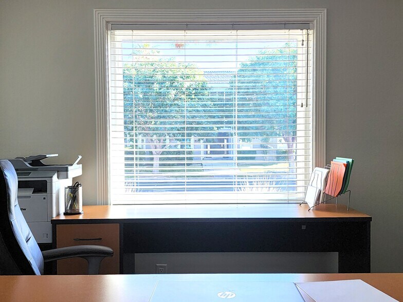 More Photos Of 530 S 9th St, Las Vegas Coworking Space
