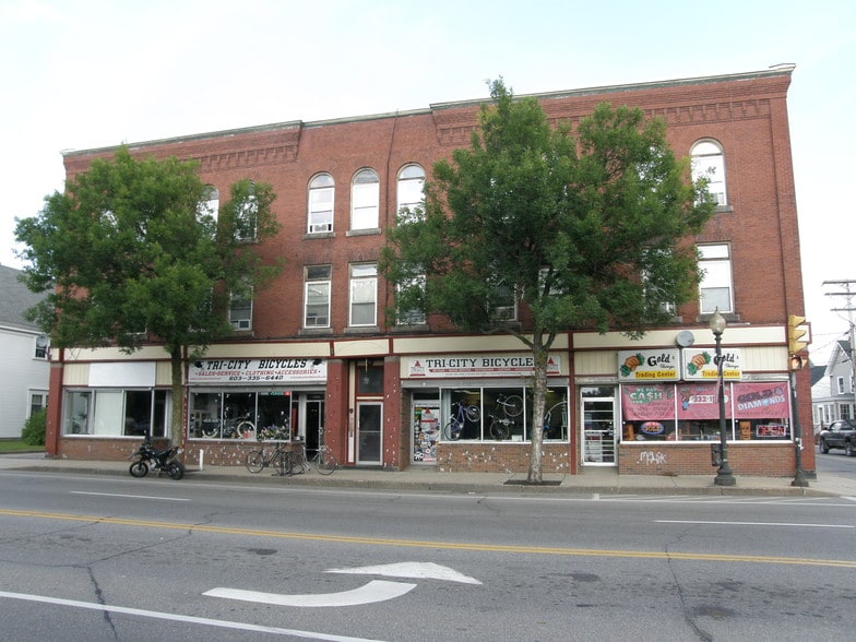 More Photos Of 38-44 N Main St, Rochester Storefront Retail Office For Lease