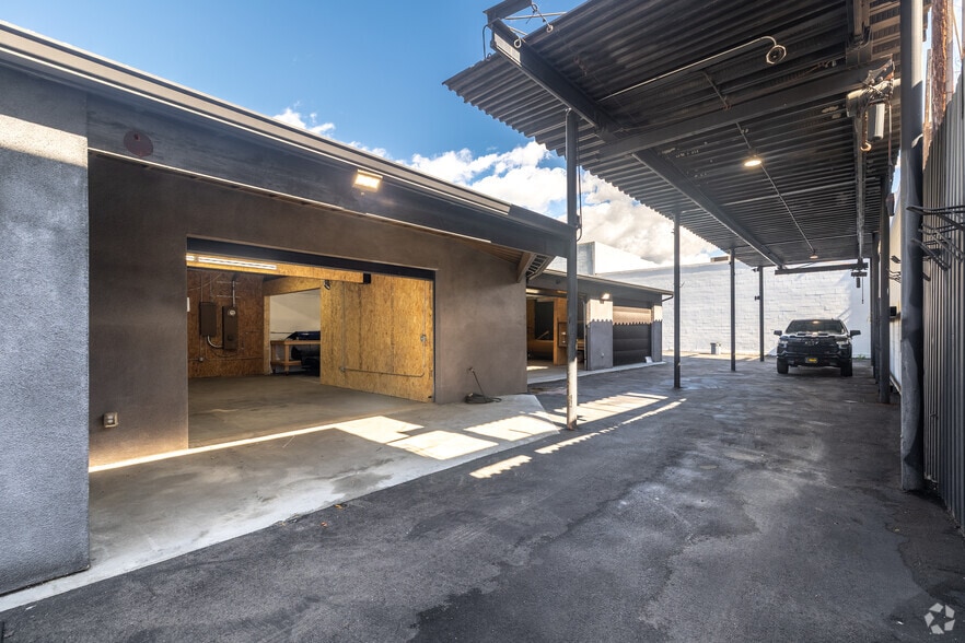 More Photos Of 5244 Vineland Ave, North Hollywood Flex For Sale