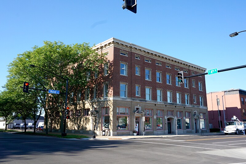 More Photos Of 323 E Walnut St, Des Moines Office For Lease