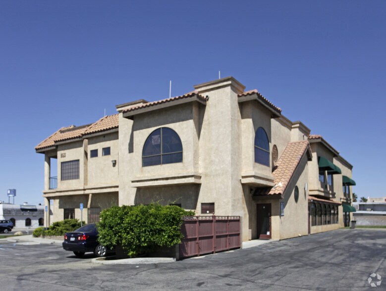More Photos Of 950 E palmdale Blvd, Palmdale Loft Creative Space For Lease