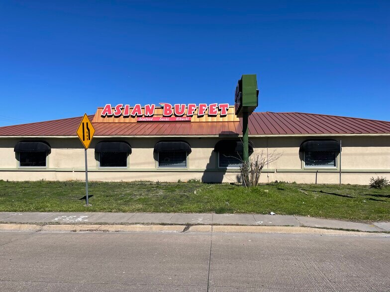 Primary Photo Of 730 W Spring Valley Rd, Richardson Restaurant For Sale