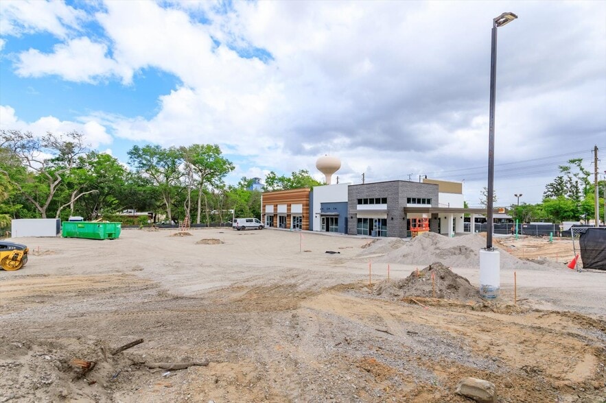 More Photos Of 286 Douglas Ave, Altamonte Springs General Retail For Lease