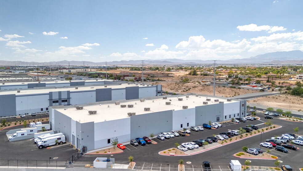 More Photos Of 5780 Edmond St, Las Vegas Warehouse For Sale