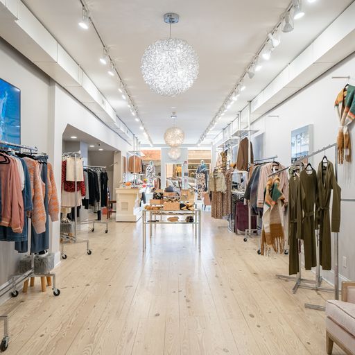 More Photos Of 50 Greenwich Ave, Greenwich General Retail For Lease