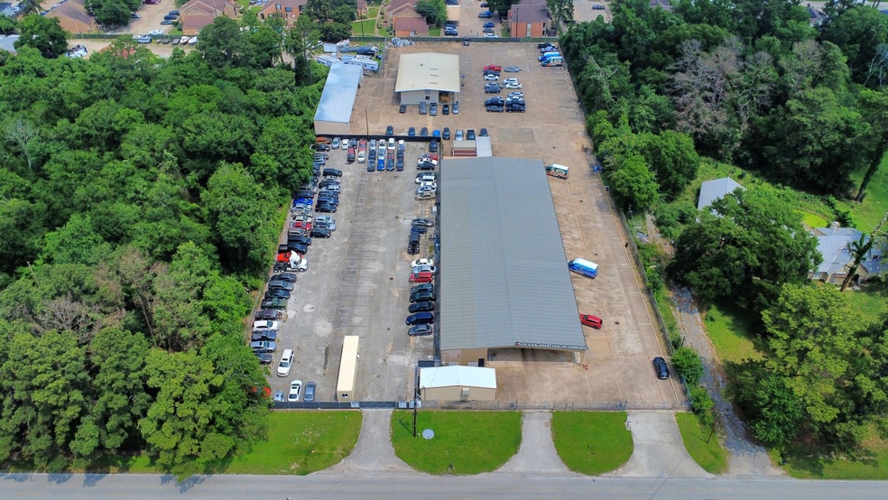 Primary Photo Of 10814 Woodedge Dr, Houston Warehouse For Sale