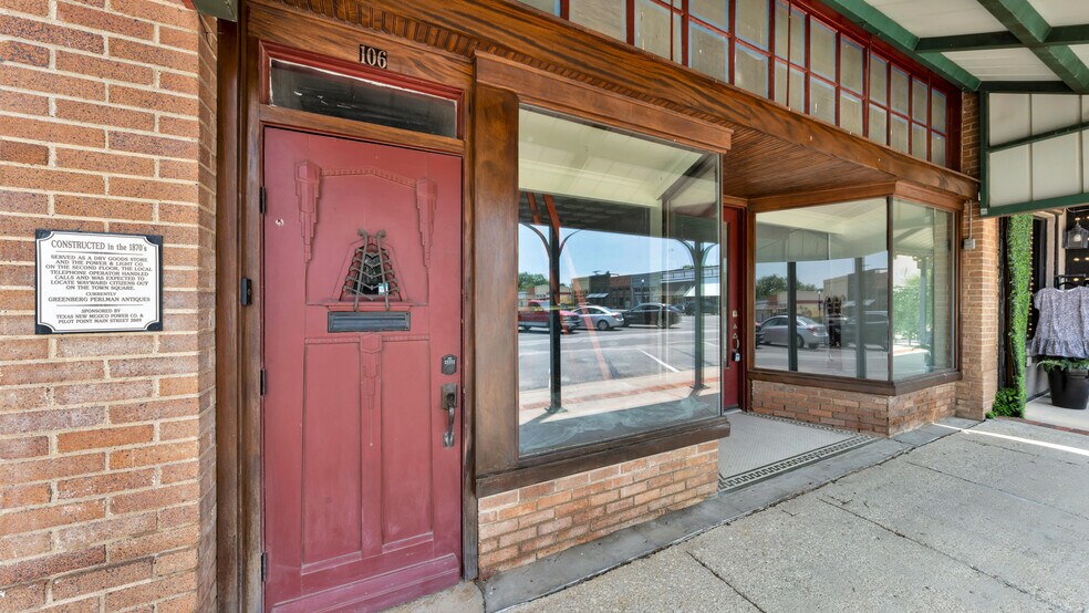More Photos Of 106 W Main St, Pilot Point Storefront For Sale