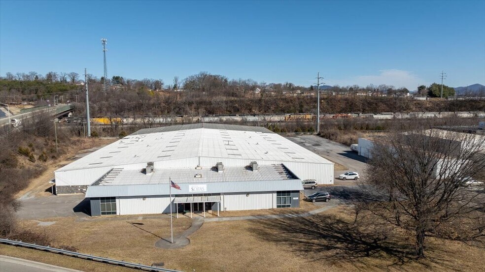 Primary Photo Of 3631 Aerial Way Dr, Roanoke Warehouse For Sale