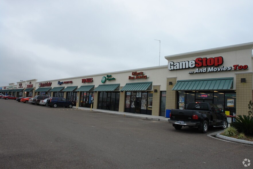 More Photos Of 2000 Dr NW Atkinson Blvd, Alice Unknown For Lease