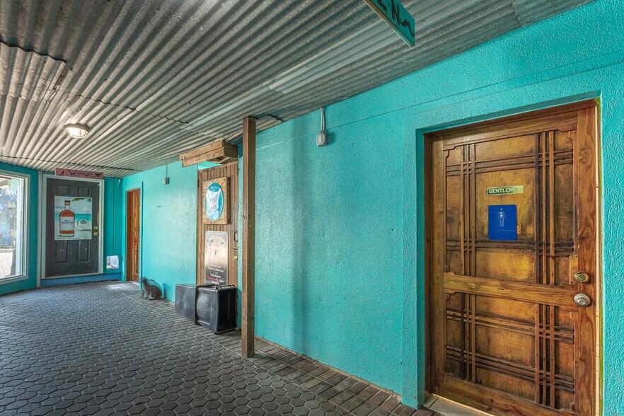 More Photos Of 28 W Bayshore Dr, Saint George Island Restaurant For Sale