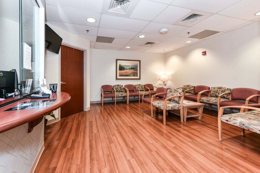 More Photos Of 1860 Town Center Dr, Reston Medical For Sale