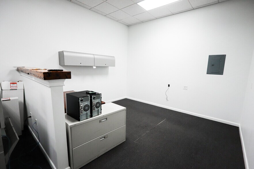 More Photos Of 4730 N Crescent Blvd, Pennsauken Industrial For Sale