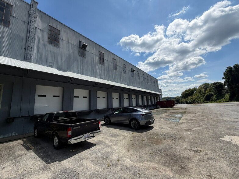 More Photos Of 315 E Main St, Elkin Industrial For Sale