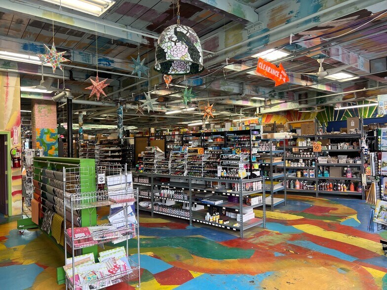 More Photos Of 27 Revere St, Portland Warehouse For Lease