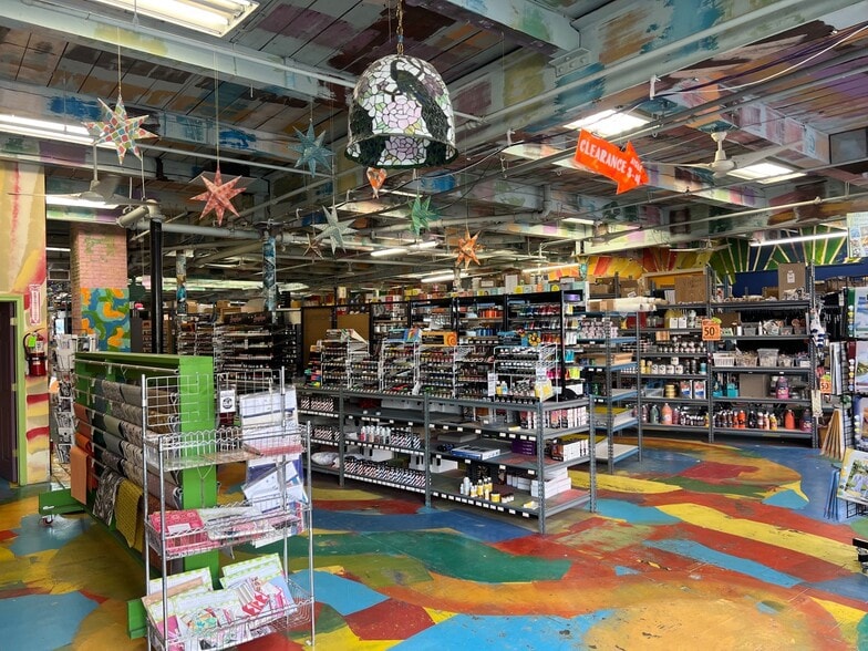 More Photos Of 27 Revere St, Portland Warehouse For Lease