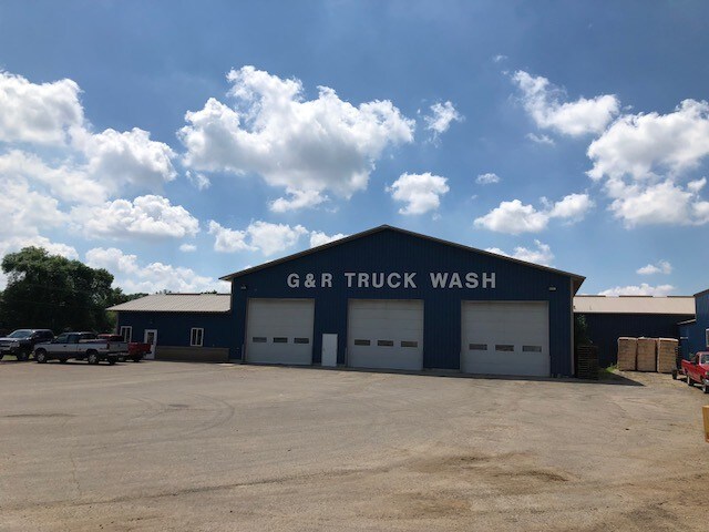 More Photos Of 501 11th St NE, Austin Carwash For Sale