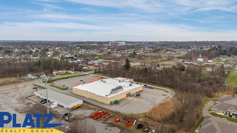 More Photos Of 1135 W Western Reserve Rd, Poland Supermarket For Sale