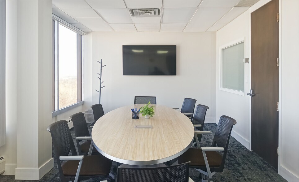 Primary Photo Of 26250 Euclid Ave, Cleveland Coworking Space