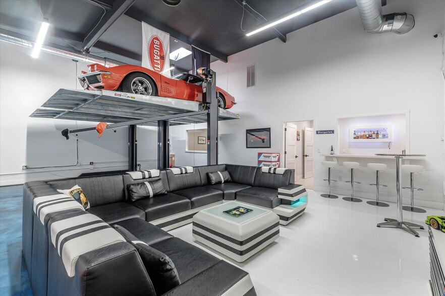 More Photos Of 2471 Autumnvale Dr, San Jose Warehouse For Sale