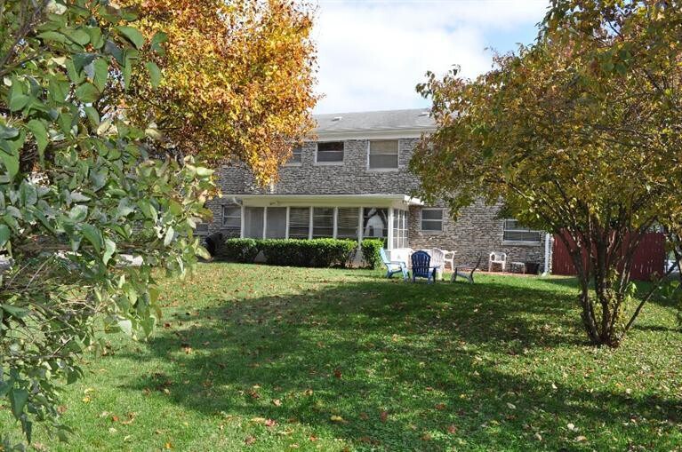 More Photos Of 115 Delmont Dr, Lexington Apartments For Sale