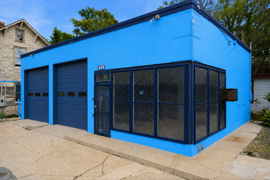 More Photos Of 414 S John St, Goldsboro General Retail For Sale