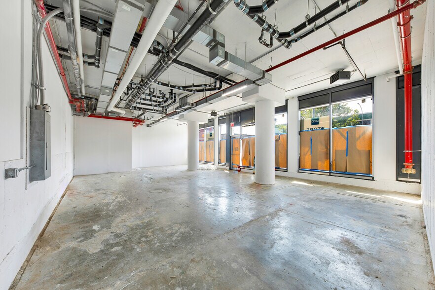 More Photos Of 737 4th Ave, Brooklyn Apartments For Lease