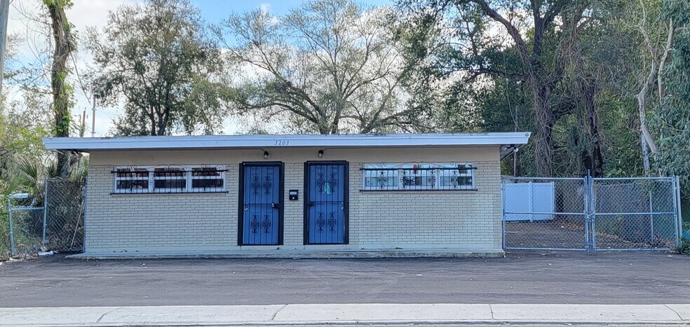 More Photos Of 3203 N Nebraska Ave, Tampa Freestanding For Lease