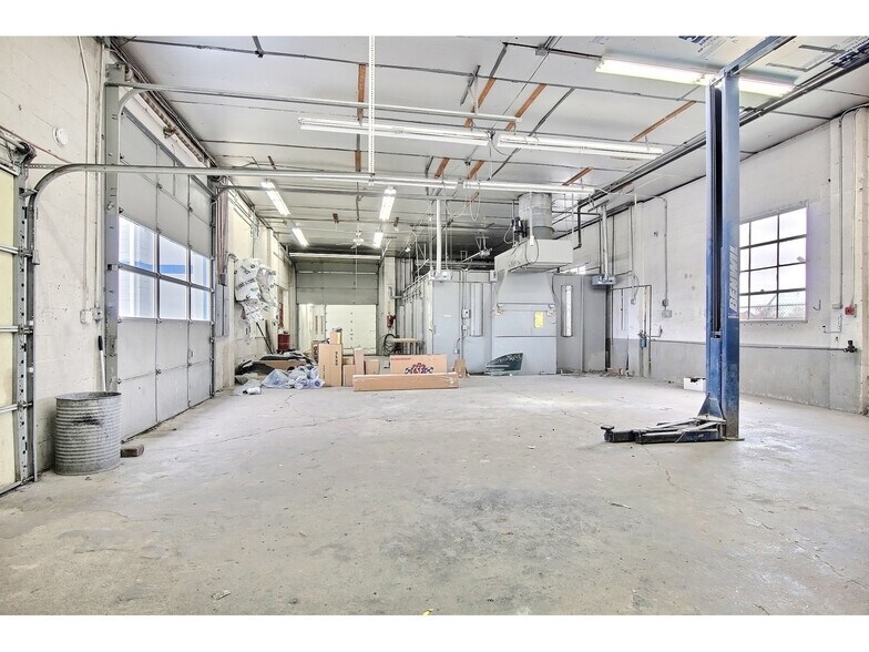 More Photos Of 19560 Burnham Ave, Lynwood Auto Repair For Sale