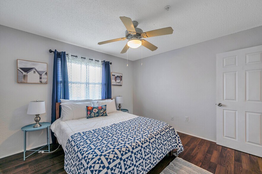 More Photos Of 1809 Gulf Blvd, Indian Rocks Beach Apartments For Sale