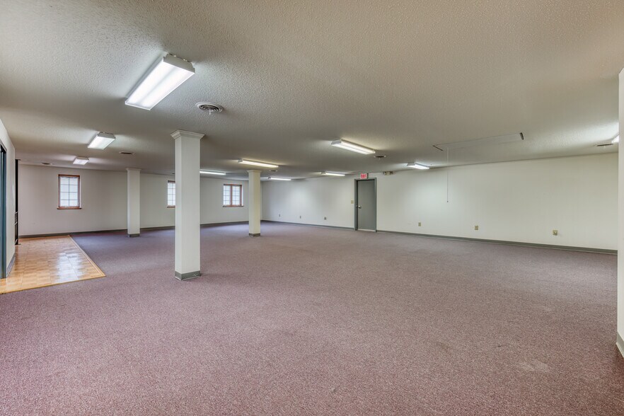 More Photos Of 3545 W Market St, Johnson City Industrial For Sale