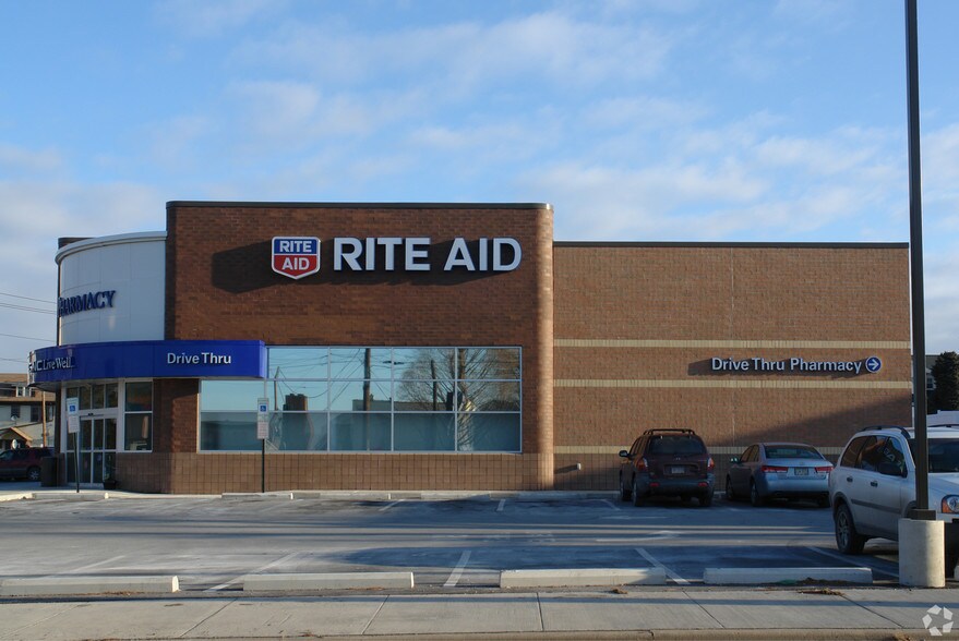 More Photos Of 217 S Blakely St, Scranton Freestanding For Sale