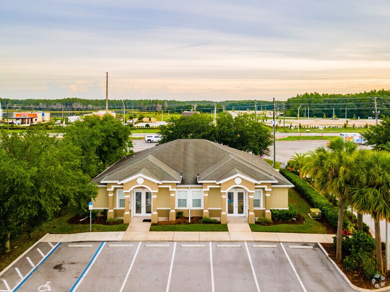 More Photos Of 17703 Hunting Bow Cir, Lutz Office For Lease