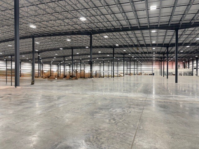 More Photos Of 11734 Industrial Park Dr, Elberfeld Warehouse For Sale