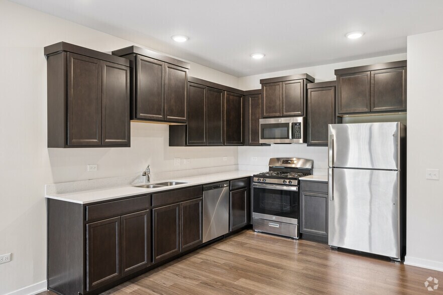 More Photos Of 77 S Adams St, Oswego Apartments For Lease