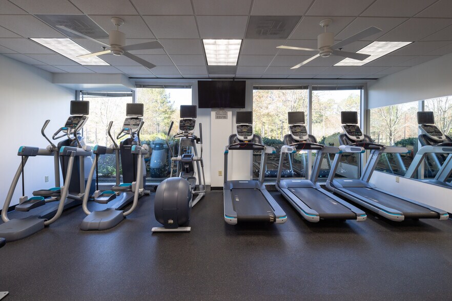 More Photos Of 4550 N Point Pky, Alpharetta Office For Lease