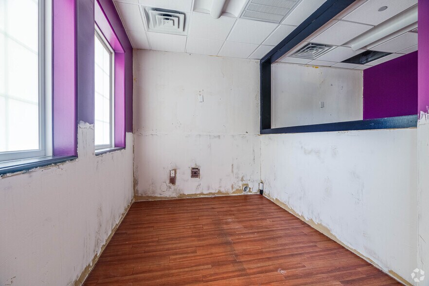 More Photos Of 22 US Highway 6, Port Jervis General Retail For Lease