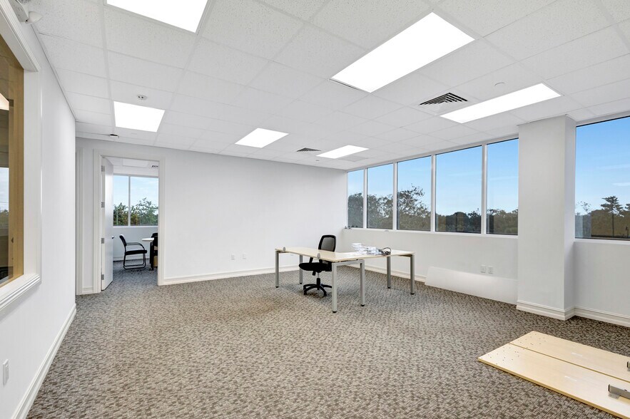 More Photos Of 2141 S Alternate A1A Hwy, Jupiter Medical For Sale