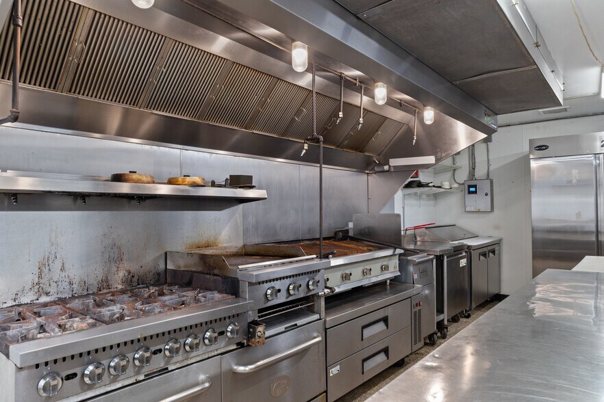 More Photos Of 508 Citrus Ave, Crystal River Restaurant For Sale