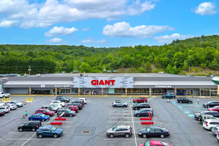 More Photos Of 1211 Blakeslee Boulevard Dr E, Lehighton Unknown For Lease