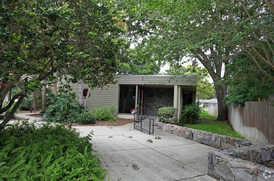 More Photos Of 1952 Bayshore Blvd, Dunedin Medical For Lease