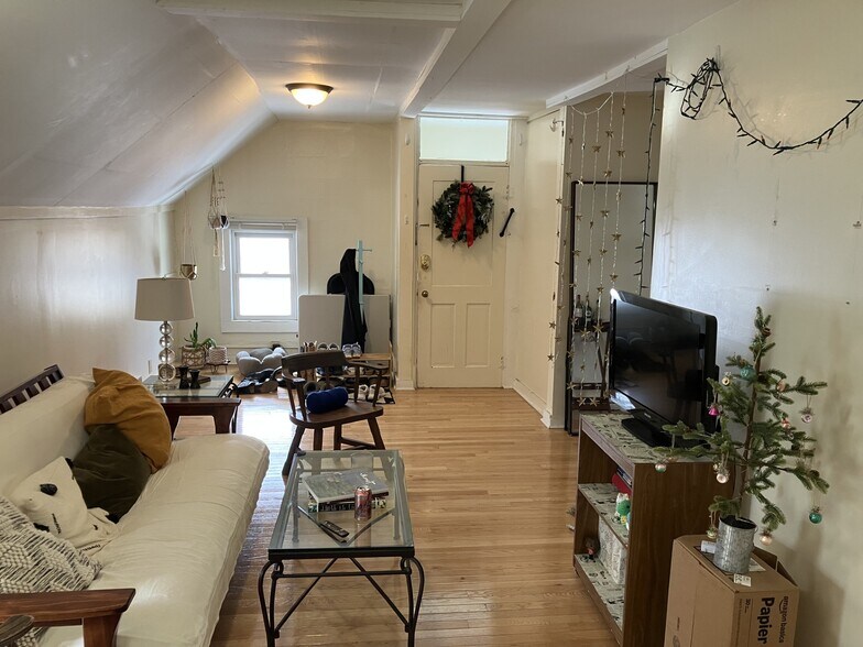 More Photos Of 77 Rutgers St, Rochester Multifamily For Sale