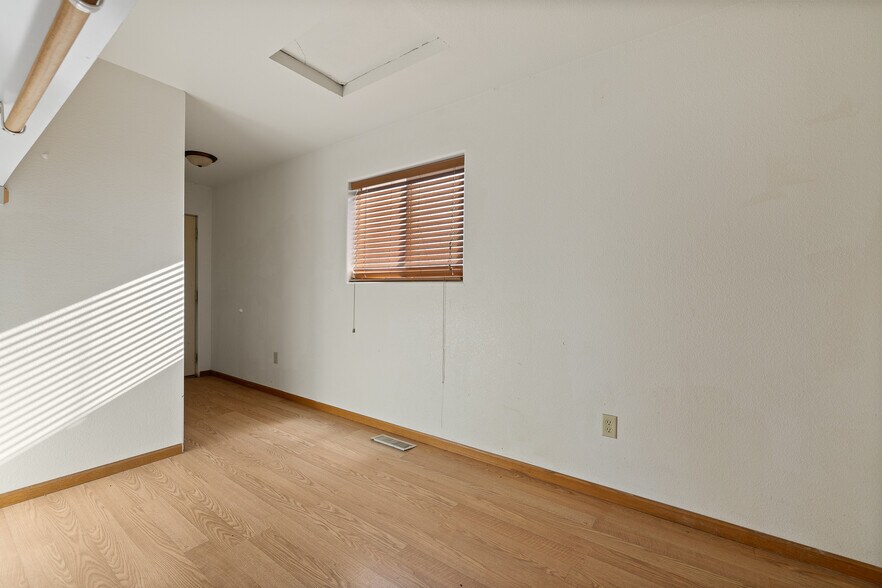 More Photos Of 306 Hillview Dr, Box Elder Office For Sale