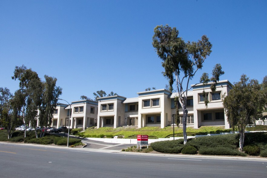 More Photos Of 15706-15708 Pomerado Rd, Poway Medical For Lease